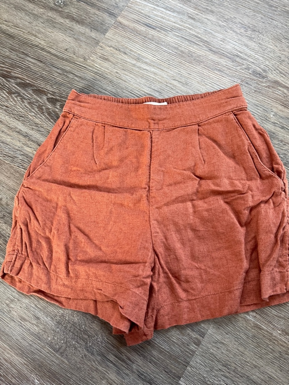 Abercrombie & Fitch High-Waist Rust Knit Shorts